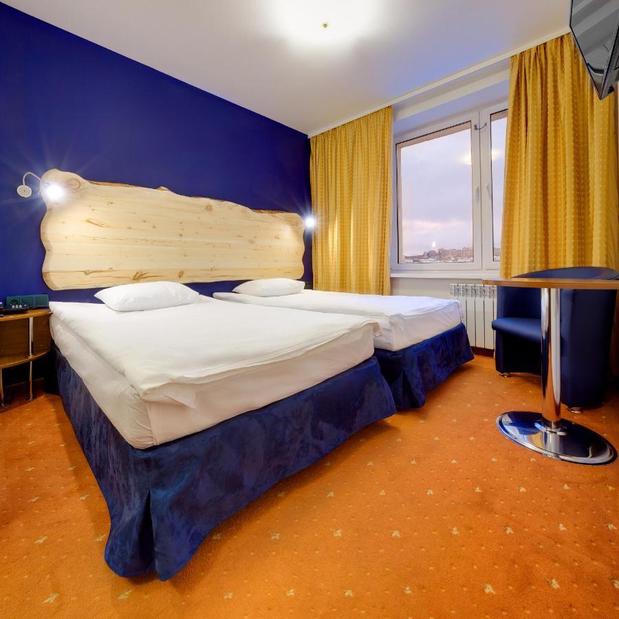 Congress Hotel Meridian Murmansk Room photo